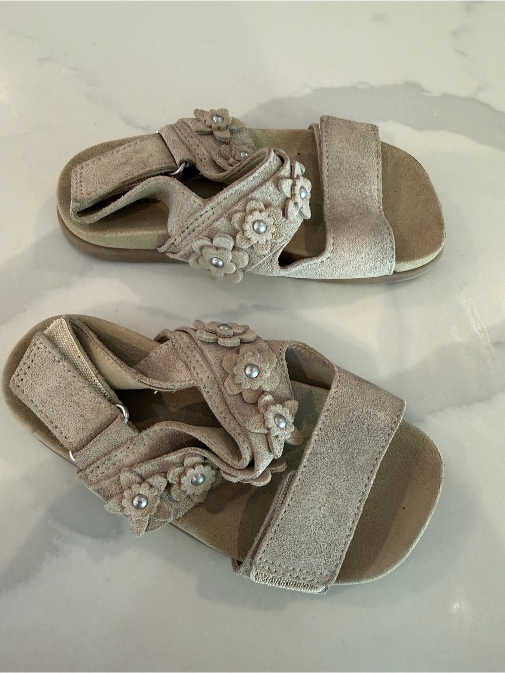 Zara Beige Floral Pearl Strap Kids Sandals size 26